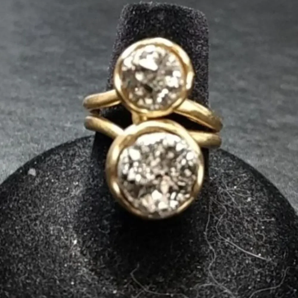Gold tone sparkly druzy ring size 7